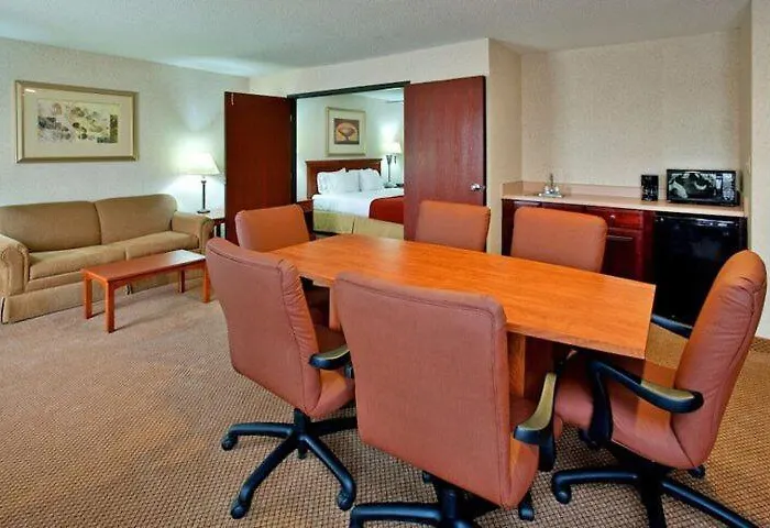 Seasons & Hotel 3*